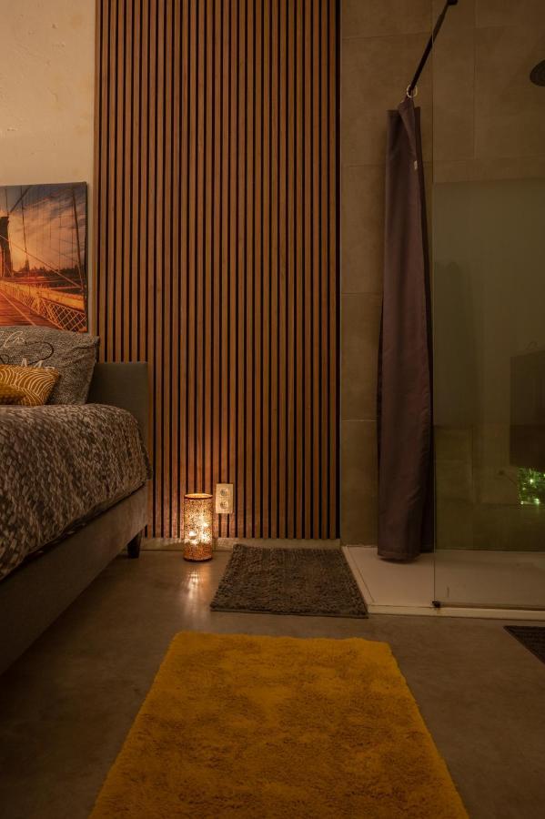 Garden Suite In City Center Antwerpen Exteriör bild